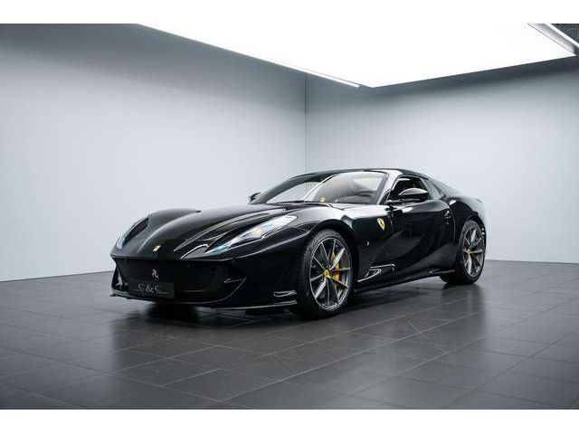 Ferrari 812 GTS CARBON/LIFT/PASSENGER DISPLAY/CAMERA