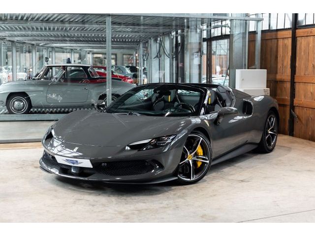 Ferrari 296 GTS | 200km | Grigio Scuro | JBL | Lift