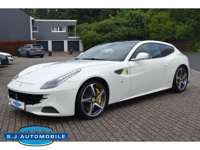 Ferrari FF