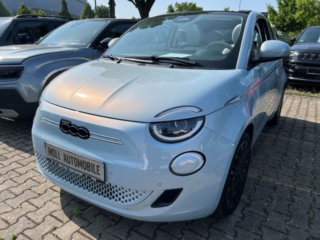 Fiat 500 e Cabrio La Prima by Bocelli Navi Soundsystem JBL 360 Kamera LED Apple CarPlay Android Auto
