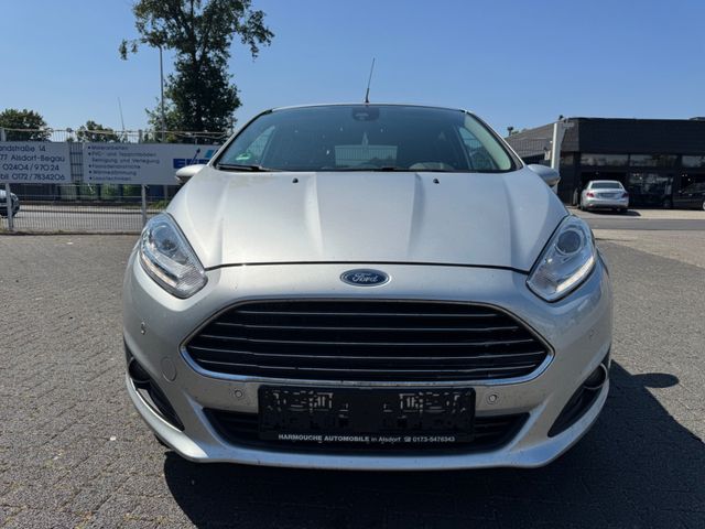 Ford Fiesta Titanium GARANTIE/TÜV 2JAHRE/KLIMA AUTO!!
