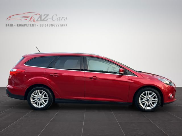 Ford Focus Turnier Titanium *NAVI*KEYLESS*KAMERA*SHZ*