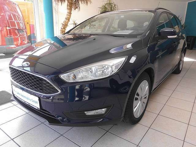 Ford Focus Turnier Trend AHK 1.Hand Orig. 59tkm.