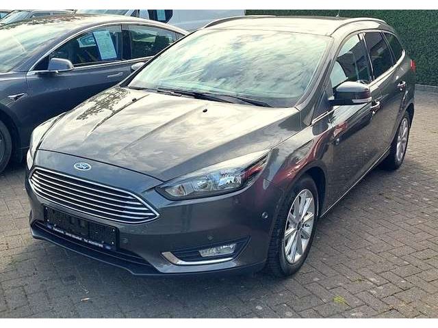 Ford Focus Turnier 1.5 TDCi DPF Titanium NAVI PPS WINTERPAKET