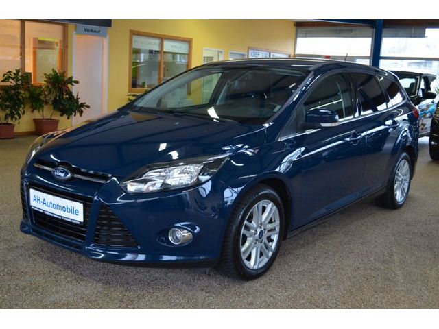 Ford Focus Turnier Titanium AUTOMATIK / NAVI / PDC