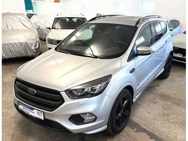 Ford Kuga ST-Line 4x4, Vollausstattung, wenig KM