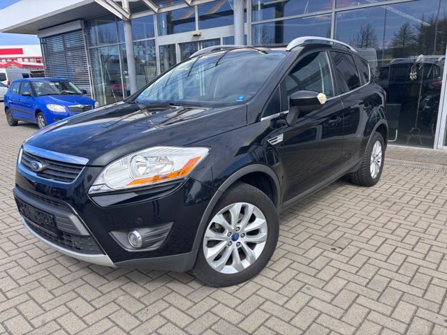 Ford Kuga Titanium 4x4TEILLEDER/PANO/AHK/SHZ/GRA