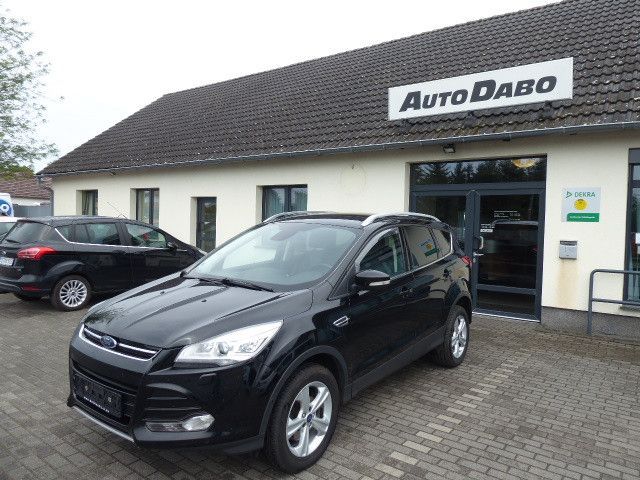 Ford Kuga Titanium 4x4 Xenon Navi Kamera
