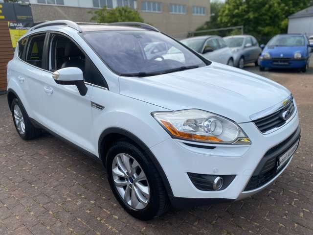 Ford Kuga Titanium/Allrad/Leder/TÜV 03.2026