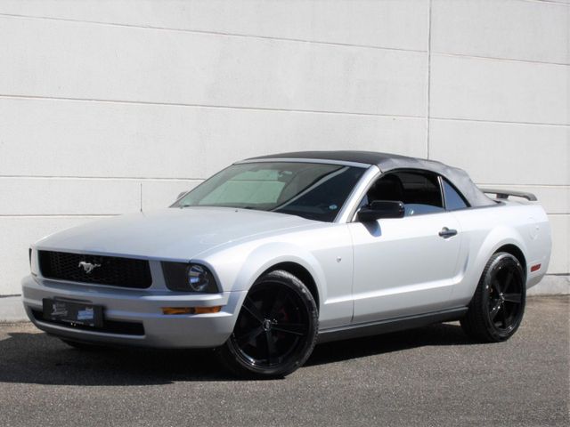 Ford Mustang Convertible V6 4.0 Automatik Leder