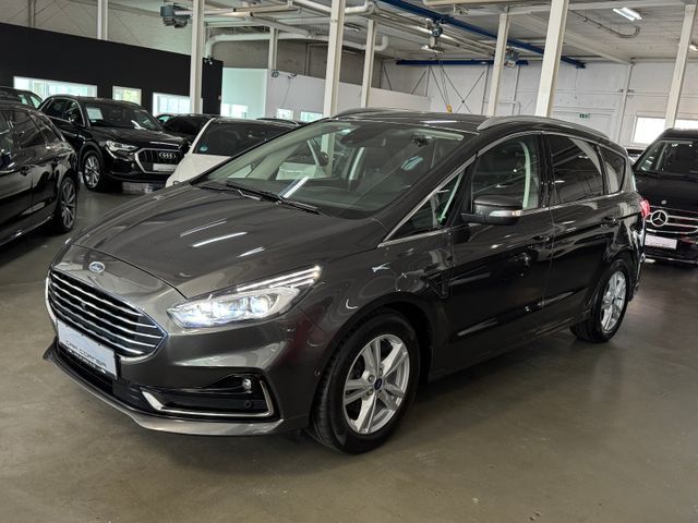 Ford S-Max TITANIUM SPORT 7-SITZER 360°K STHD AHK ACC