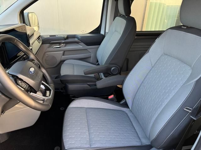 Ford Tourneo Custom Active 2.5 Duratec Hybrid PHEV...