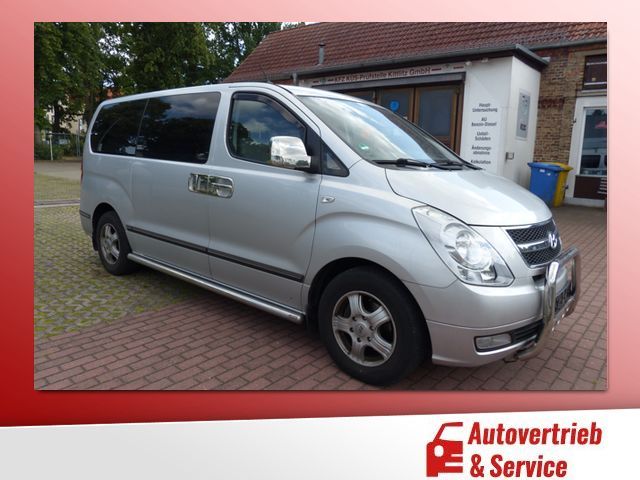 Hyundai H-1 2.5 AHK , 8-Sitze