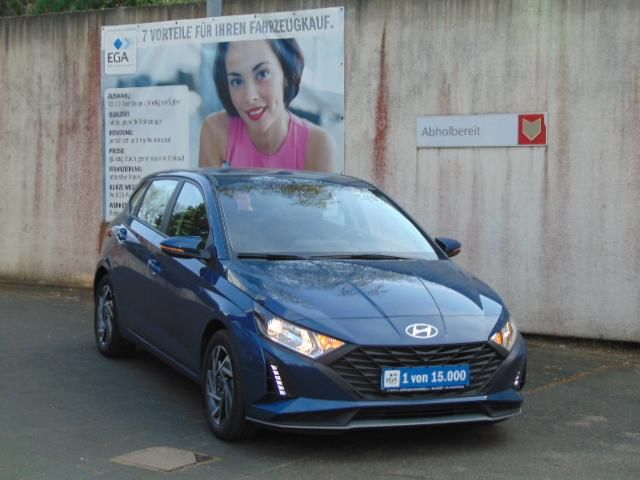 Hyundai i20 1.2 Klima - R.Kam+PDC - Sitz+Lenkradhzg - eCall