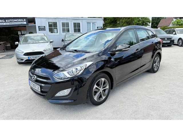 Hyundai i30 cw blue ,Automatik,Navi,Euro6