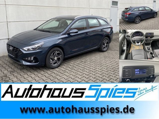 Hyundai i30 Kombi 1.5 Pure Shz DAB Klima Alu16 Tmat