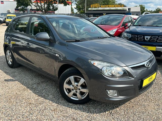 Hyundai i30 Comfort*Klimaaut.*TÜV NEU