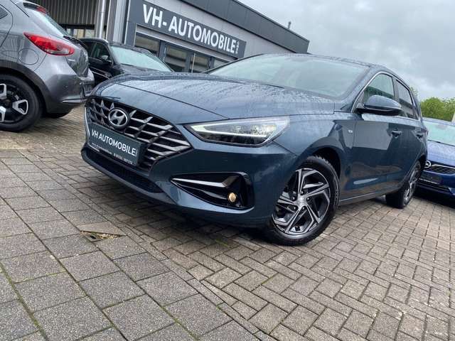 Hyundai i30 1.5 T-GDI*16"ALU*LED HSW*NAVI&PDC vo&hi&KAMERA+SHZ