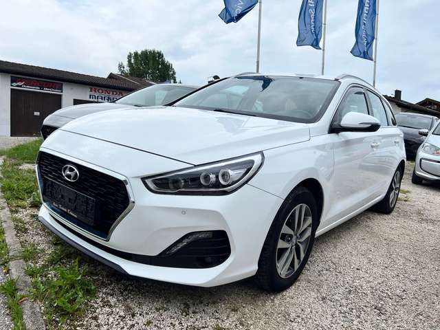 Hyundai i30 Trend Kombi /LED/ Navi/ AHK