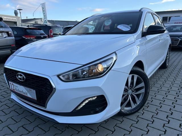 Hyundai i30 Kombi YES! 1.6 CRDi YES!*verdacht Zylinde...