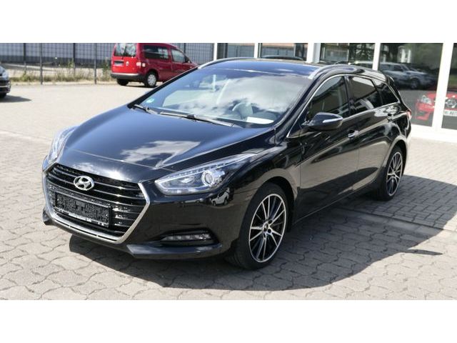 Hyundai i40 cw blue /Navi/R-Cam