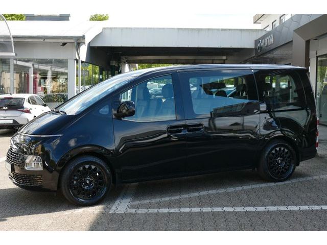 Hyundai STARIA 2.2 CRDi Trend 9-Sitzer Automatik