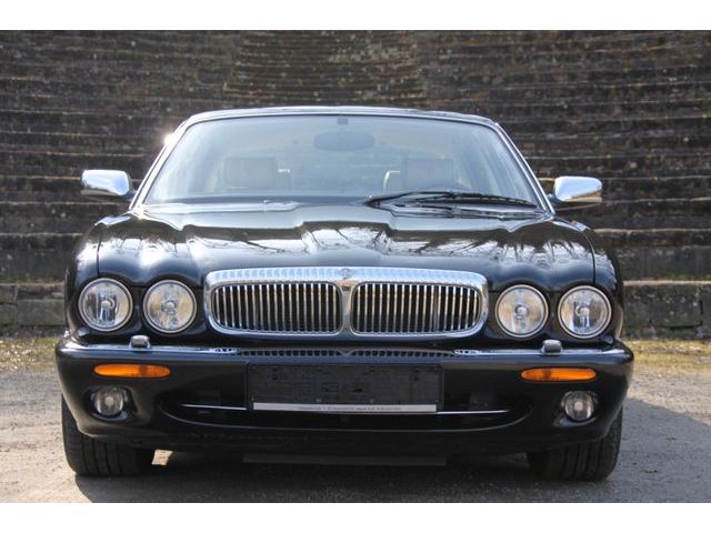 Jaguar Daimler Super V8 Langversion 2 Jahre Garantie