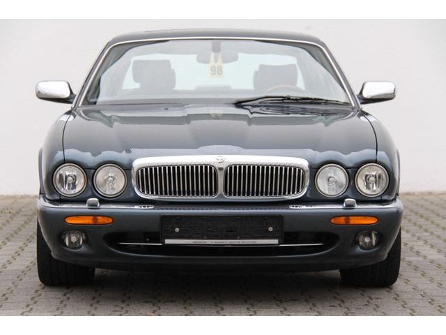 Jaguar Daimler Super V8 Langversion 2 Jahre Garantie