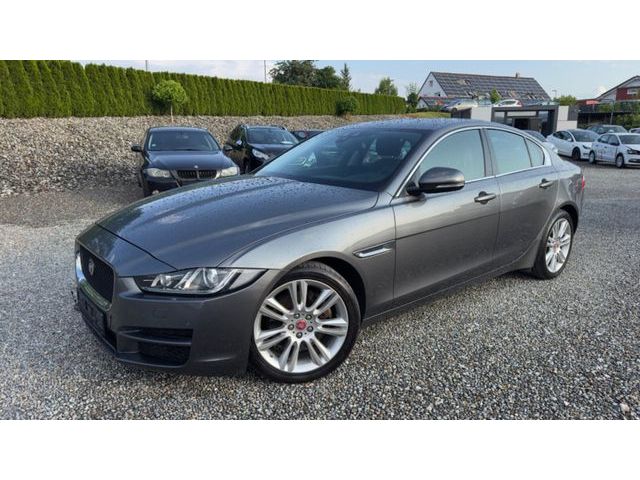 Jaguar XE 2.0d Prestige Autom. Leder Navi Xenon