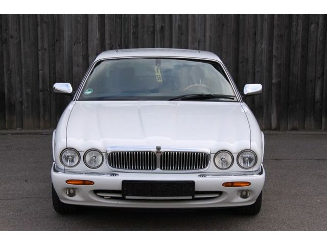 Jaguar XJ 4.0 Sovereign 2 Jahre Garantie