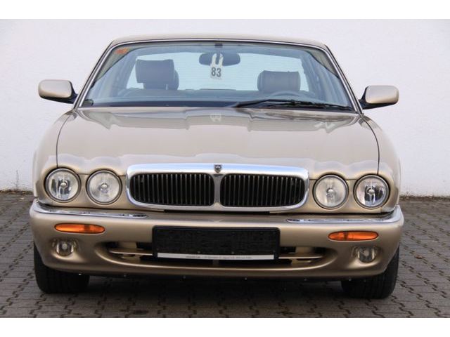 Jaguar XJ 4.0 Executive 2 Jahre Garantie