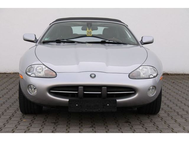 Jaguar XK8 Cabrio 2 Jahre Garantie