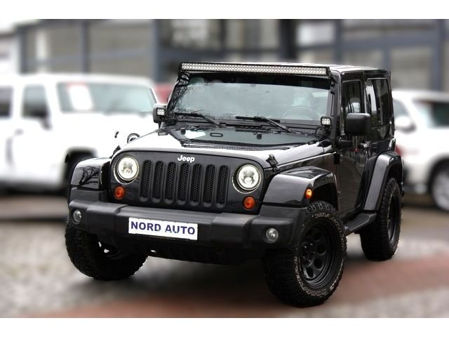 Jeep Wrangler 2.8 CRD 4x4 Sahara Autom. Navi/Klima