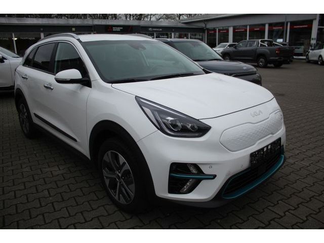 Kia Niro Spirit (3 Phasen On-Board-Lader)