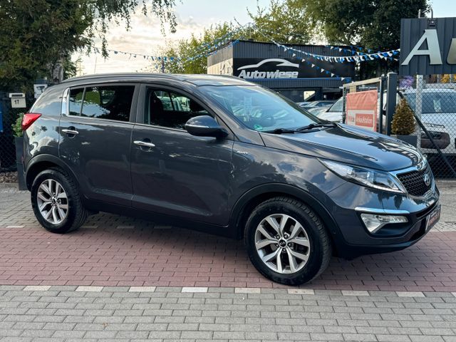 Kia Sportage Dream Team 4WD*Aut.*Navi*AHK*