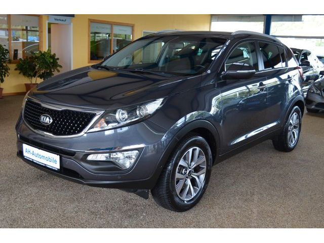 Kia Sportage Dream Team 2WD NAVI / R-KAMERA / PANO