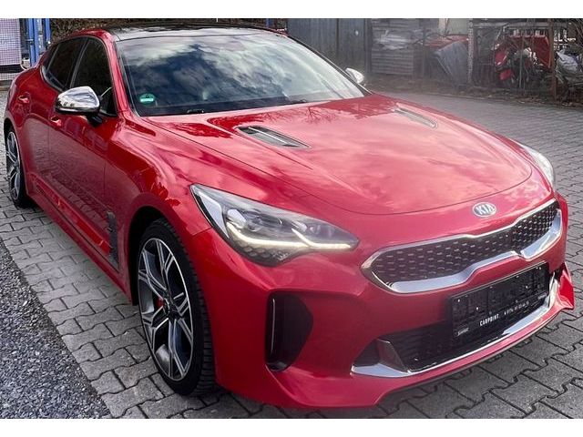 Kia Stinger GT 4WD/NAV/360°/KEYLESS/ACC/HUD/AHK/H&K