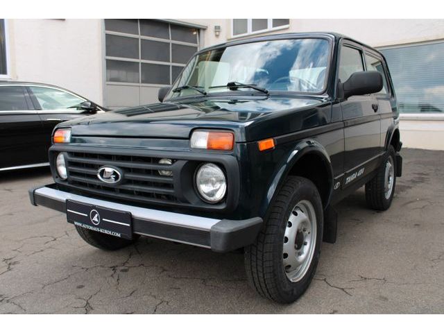 Lada Taiga 4x4 STAND-HZ AHK-1900KG SERVO RADIO 1.HAND