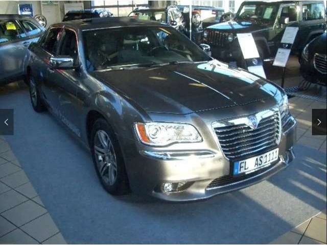 Lancia Thema Platinum 3.0 V6 Multijet *Navi*Leder*Pano* Voll*