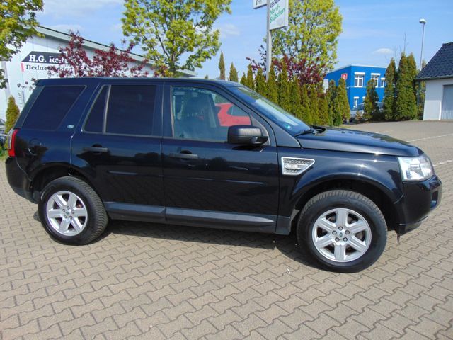 Land Rover Freelander 2 TD4 S*Leder*AHK*Schiebedach*BiXenon