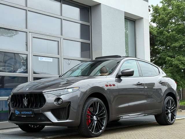 Maserati Levante LEVANTE TROFEO V8*PANO*360*B&W*SOFT*BELÜFTUNG*22