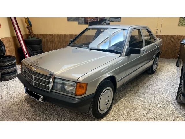 Mercedes-Benz 190