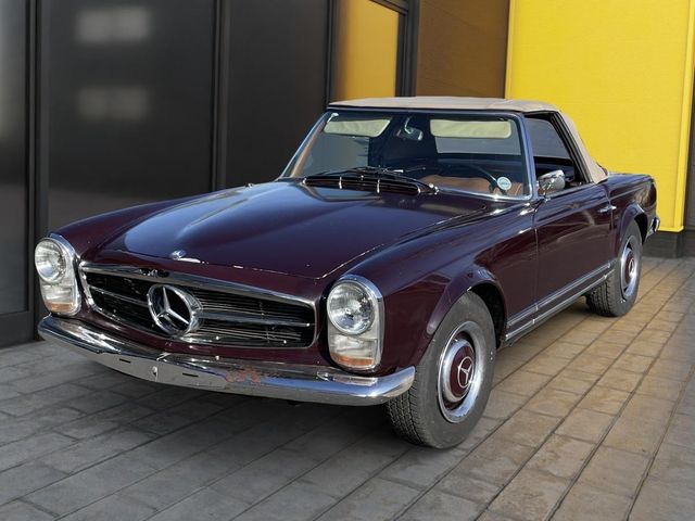 Mercedes-Benz 230