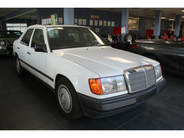 Mercedes-Benz 230 E H-Kenn./Doppel-Airbag/Rostfrei/Ungeschweißt