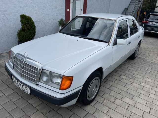 Mercedes-Benz 250 D Automatik 1-Hand Klima Standheizung AHK