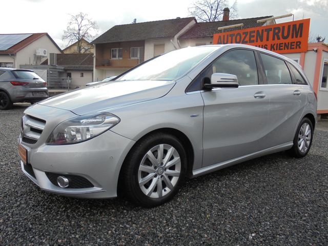 Mercedes-Benz B 180 Klima*EPHv+h*Sitzh*Bluet*USB*Allweterr*CD