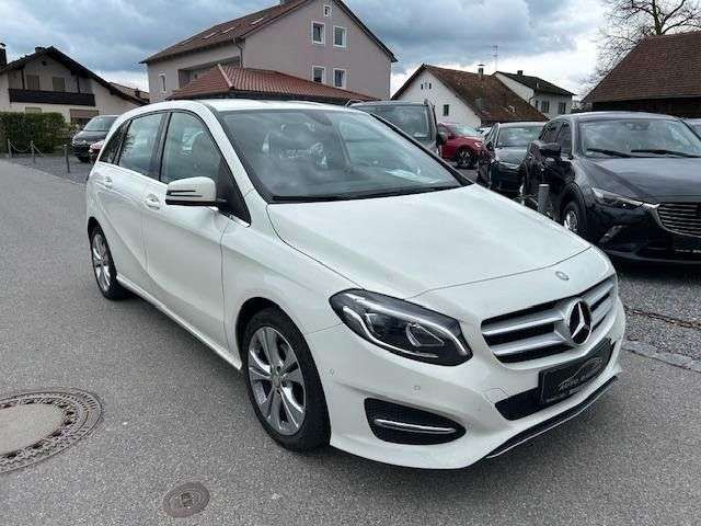 Mercedes-Benz B 180 B -Klasse B 180 Urban *LED*NAVI*SHZ*