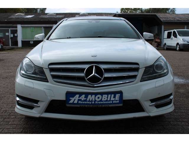 Mercedes-Benz C 220 C220 CDI Coupe AMG Styling Panorama Xenon Leder