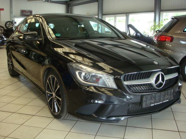 Mercedes-Benz CLA 200 Shooting Brake CLA 200 CDI