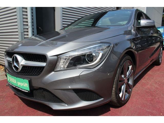 Mercedes-Benz CLA 200 URBAN KLIMA XENON PANORAMADACH 1.Hd